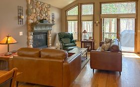 Spacious Estes Park Home On Big Thompson River!